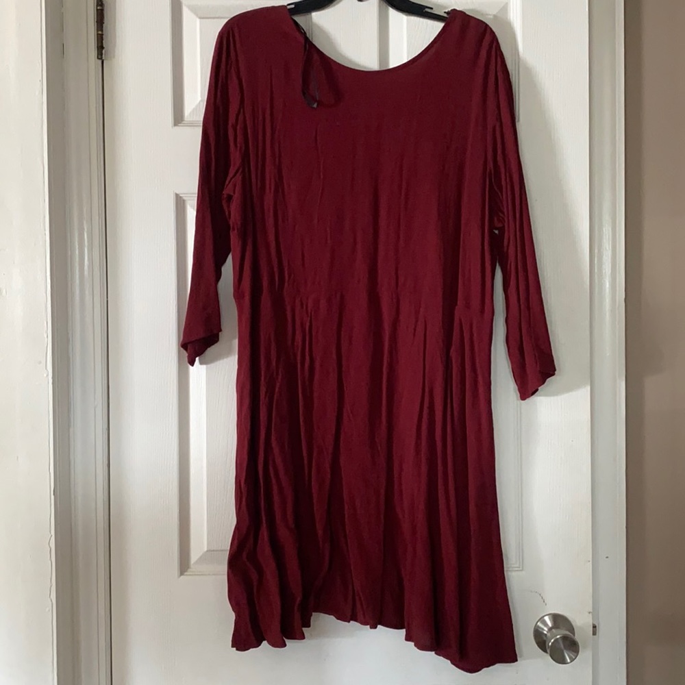 BURGUNDY 3/4 SLEEVE DRESS